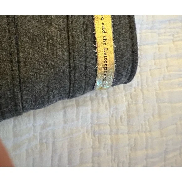 Anthropologie Pilcro Letterpress Serif Ponte leggings size 28. - Picture 4 of 8